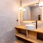 Aparthotel за гости евелин