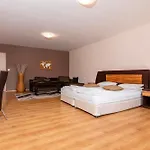 Aparthotel за гости евелин Pamporovo