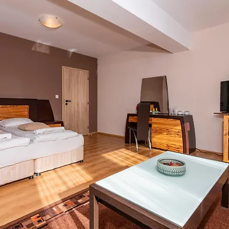 アパートホテル за гости евелин パンポロボ