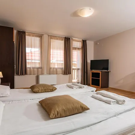 за гости евелин Hotel de apartamente 3*