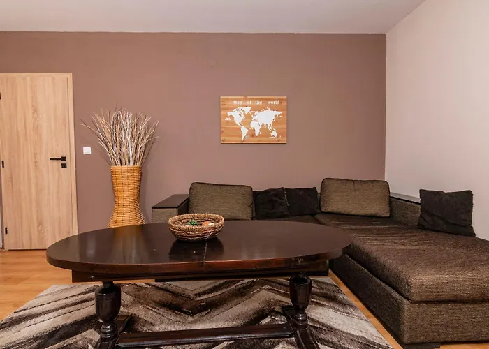 アパートホテル за гости евелин パンポロボ