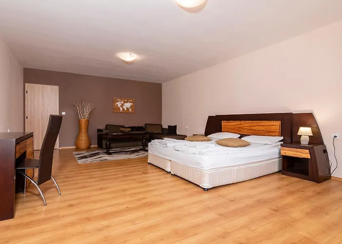 アパートホテル за гости евелин パンポロボ